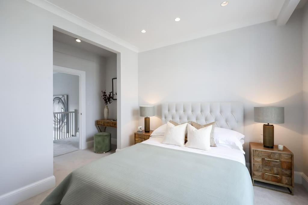 Chic 3 Bed In Notting Hill * London