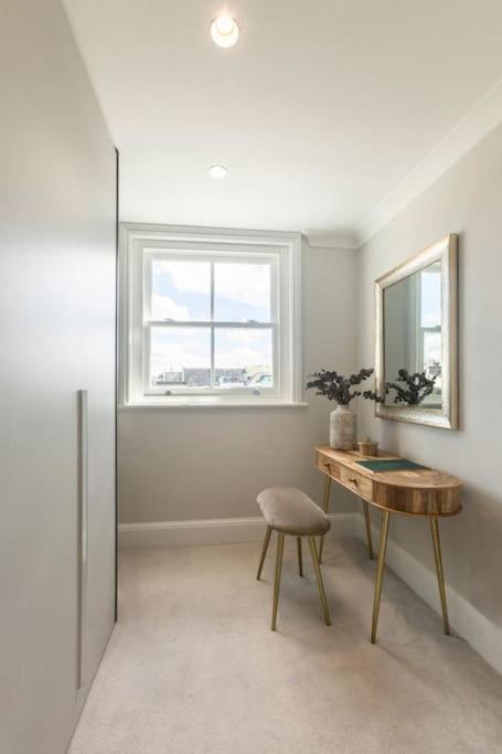 Chic 3 Bed In Notting Hill *