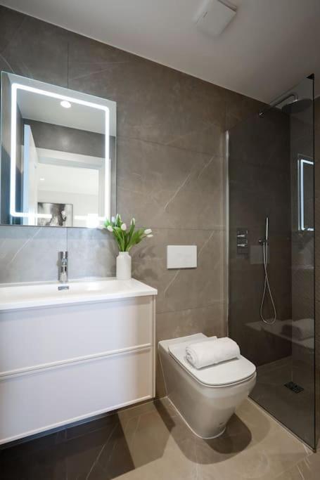 Chic 3 Bed In Notting Hill *